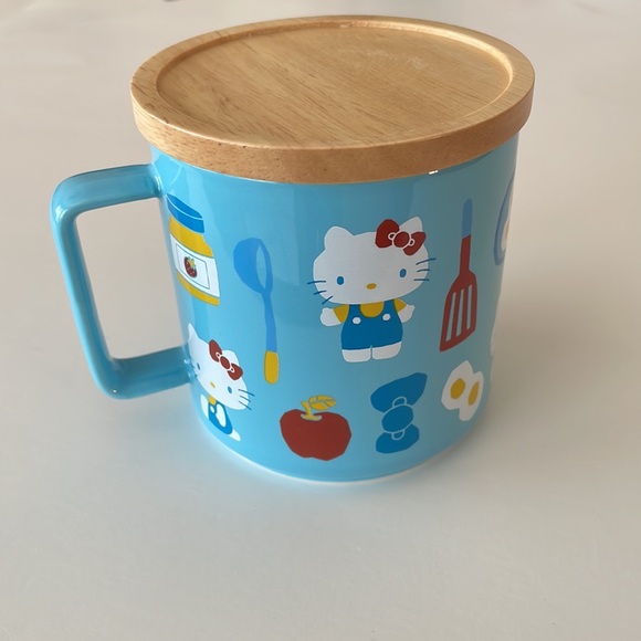 Hello Kitty Mug - Picture 2 of 9